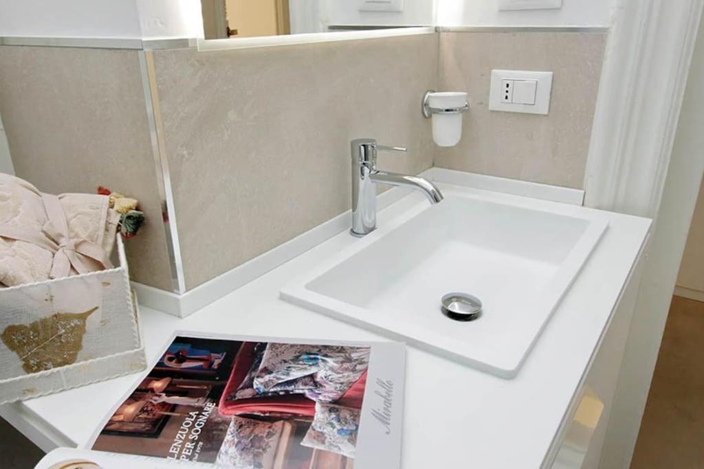 Elegant In The Heart Of Rome-navona Area Apartment Rom